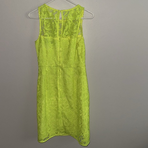 J Crew Collection Floral Lace Sheath Dress Neon Bright Yellow A8182 EUC Size 4 - Picture 4 of 11